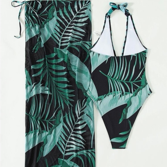 Bikini cover - Picture 3 of 6